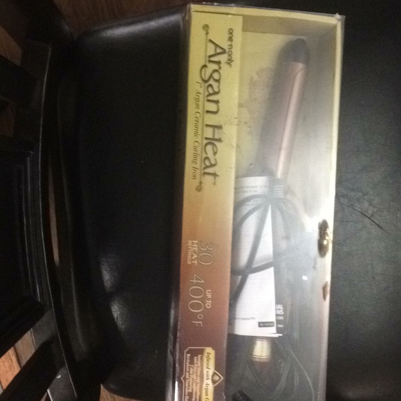 One n only Argan Heat 1” Argan ceramic curling Iro - Picture 1 of 4
